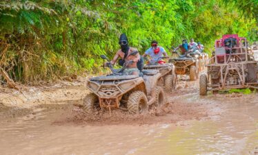 Aventura en buggy en la selva dominicana