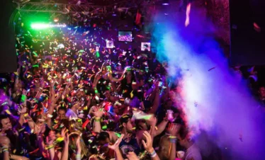 Imagine Cave Nightclub Punta Cana fiesta subterránea